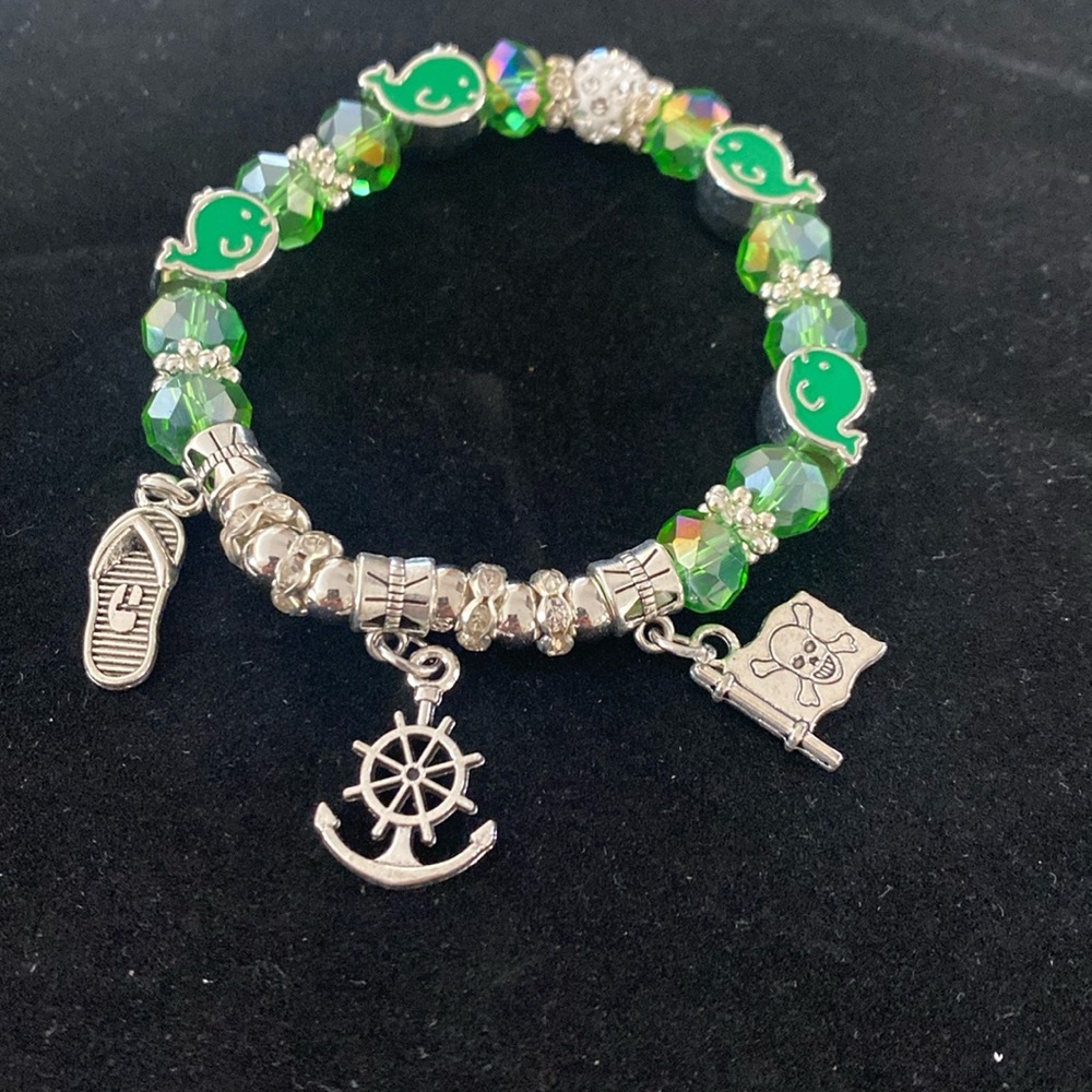 Beaded Bracelet w/Charms